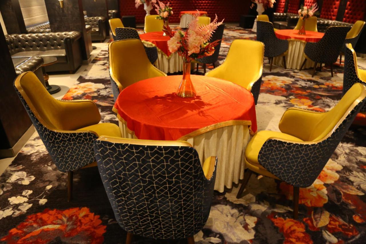 Dreamz Inn & Suites Zirakpur Ngoại thất bức ảnh