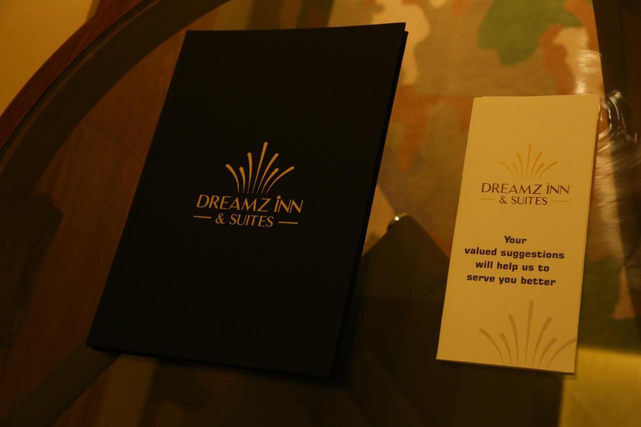 Dreamz Inn & Suites Zirakpur Ngoại thất bức ảnh