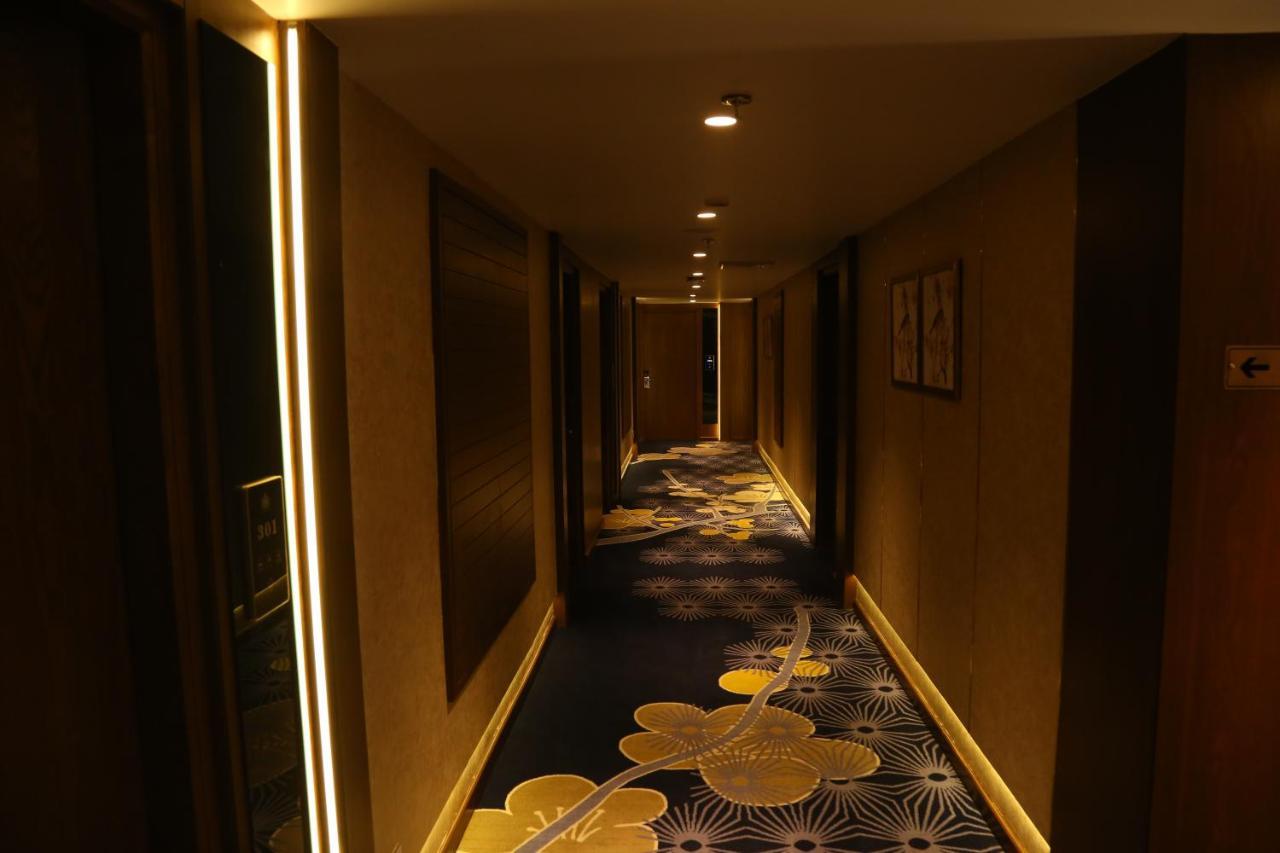 Dreamz Inn & Suites Zirakpur Ngoại thất bức ảnh