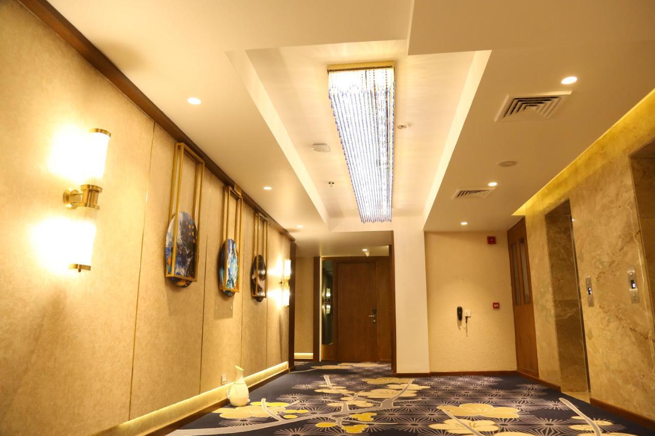 Dreamz Inn & Suites Zirakpur Ngoại thất bức ảnh